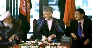 Karzai opponents accuse him of settlement with Taliban 